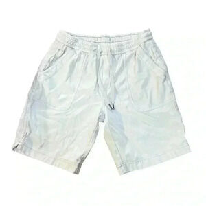 Athleta White Shorts Size 8